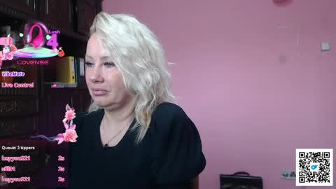 Snapshot of candy_hellenx chatting on 14, 4, 2026 candy_hellenx online show from 14, 4, 2026