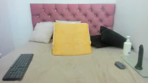 Snapshot of candy_liss18 chatting on 22, 6, 2026 liss sophia online show from 22, 6, 2026
