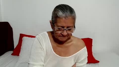 Snapshot of candy_mature_ chatting on 24, 5, 2026 candy online show from 24, 5, 2026