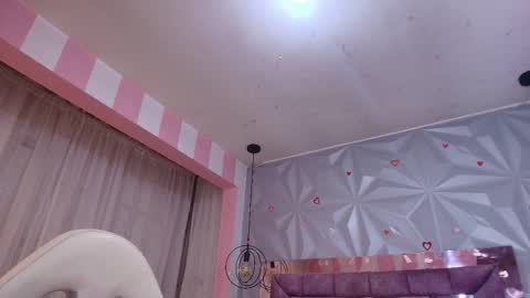 Ania online show from 4, 10, 2025