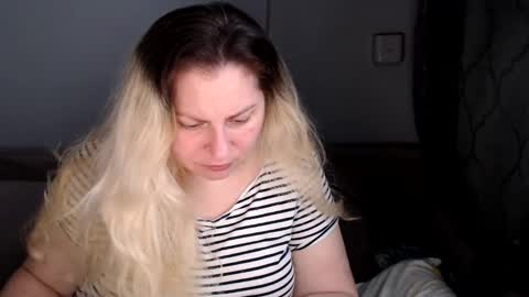 Snapshot of candycream74 chatting on 2, 2, 2026 Laura online show from 2, 2, 2026