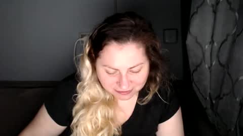 Snapshot of candycream74 chatting on 29, 3, 2026 Laura online show from 29, 3, 2026