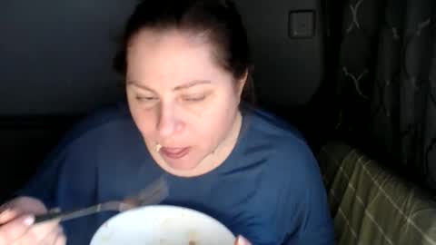 Snapshot of candycream74 chatting on 5, 4, 2026 Laura online show from 5, 4, 2026