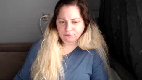 Snapshot of candycream74 chatting on 7, 4, 2026 Laura online show from 7, 4, 2026