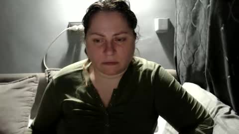 Snapshot of candycream74 chatting on 10, 4, 2026 Laura online show from 10, 4, 2026