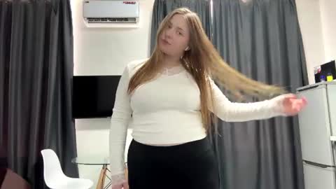 Snapshot of candyflop chatting on 24, 7, 2026 Anna online show from 24, 7, 2026