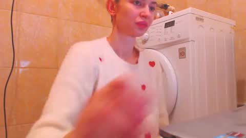 CANDYJESx online show from 4, 2, 2025