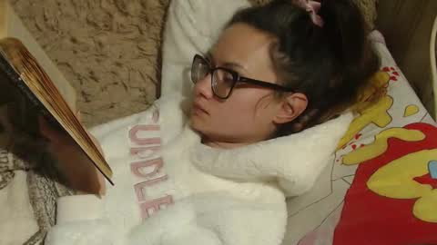 say meow and send tip  online show from 16, 1, 2025