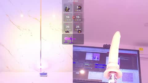 Snapshot of candyrouse2 chatting on 17, 4, 2026 Candy online show from 17, 4, 2026