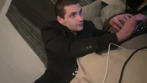 ColeKaine online show from 1, 1, 2025