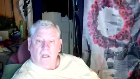 Snapshot of canoelicker69 chatting on 1, 5, 2026 canoelicker69 online show from 1, 5, 2026