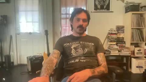 Snapshot of cantleavethehouse chatting on 31, 1, 2025 cantleavethehouse online show from 31, 1, 2025