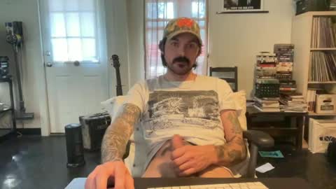 Snapshot of cantleavethehouse chatting on 27, 2, 2025 cantleavethehouse online show from 27, 2, 2025