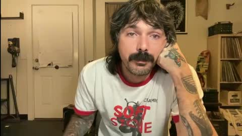 Snapshot of cantleavethehouse chatting on 24, 9, 2025 cantleavethehouse online show from 24, 9, 2025