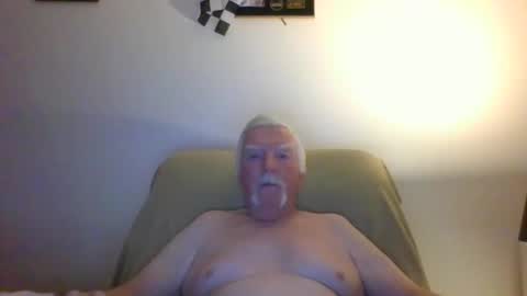 Snapshot of capecod21 chatting on 8, 12, 2024 capecod21 online show from 8, 12, 2024