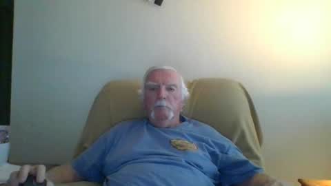 Snapshot of capecod21 chatting on 12, 1, 2025 capecod21 online show from 12, 1, 2025