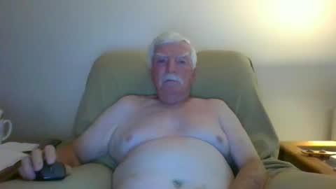 Snapshot of capecod21 chatting on 27, 9, 2025 capecod21 online show from 27, 9, 2025