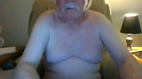 Snapshot of capecod21 chatting on 9, 5, 2026 capecod21 online show from 9, 5, 2026