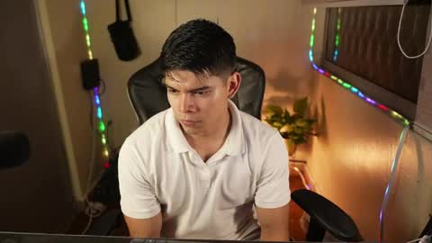 Snapshot of capizzi_ chatting on 7, 4, 2026 David Capizzi online show from 7, 4, 2026