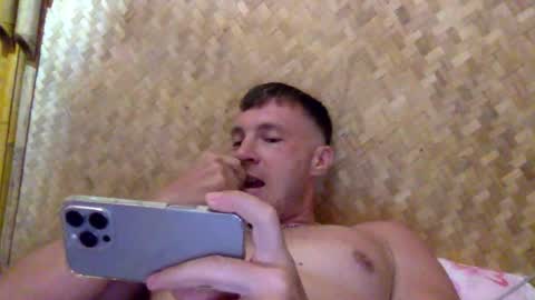 Snapshot of capt_oliver chatting on 25, 1, 2025 follow my twitter online show from 25, 1, 2025