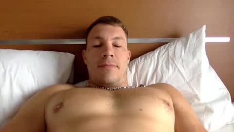 Snapshot of capt_oliver chatting on 16, 9, 2025 follow my twitter online show from 16, 9, 2025