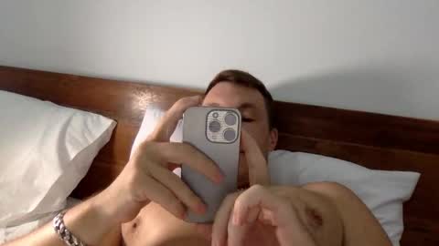 Snapshot of capt_oliver chatting on 13, 10, 2025 follow my twitter online show from 13, 10, 2025