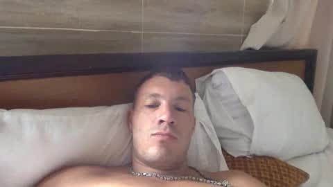 Snapshot of capt_oliver chatting on 29, 10, 2025 follow my twitter online show from 29, 10, 2025