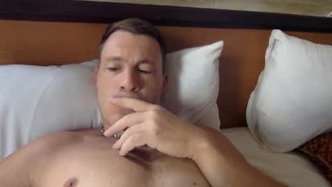 Snapshot of capt_oliver chatting on 1, 11, 2025 follow my twitter online show from 1, 11, 2025