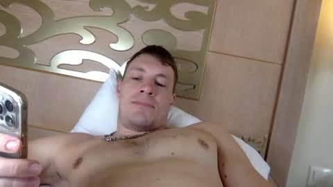 Snapshot of capt_oliver chatting on 18, 4, 2026 follow my twitter online show from 18, 4, 2026