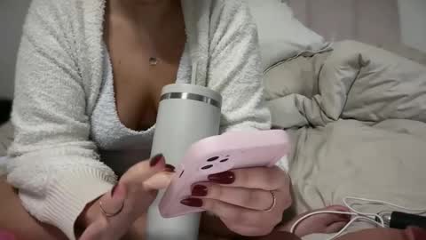 Cara Bou online show from 11, 3, 2026