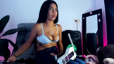 Cara  online show from 30, 3, 2026