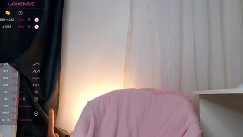 Snapshot of caramelangels chatting on 6, 5, 2026 Viola Marika and Visma online show from 6, 5, 2026