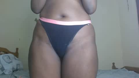 caramelebony_ online show from 2, 3, 2025