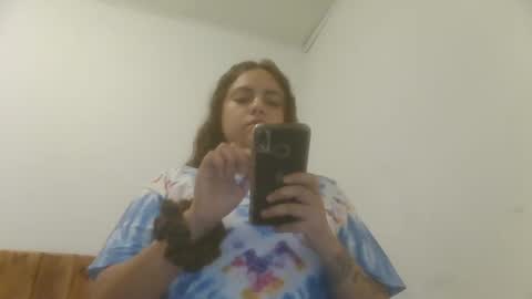 Snapshot of caravibugue chatting on 9, 12, 2024 caravibugue online show from 9, 12, 2024