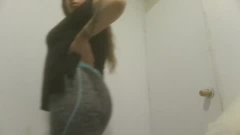 Snapshot of caravibugue chatting on 14, 12, 2024 caravibugue online show from 14, 12, 2024