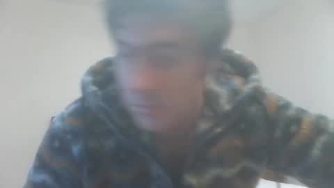 Snapshot of caravibugue chatting on 10, 9, 2025 caravibugue online show from 10, 9, 2025