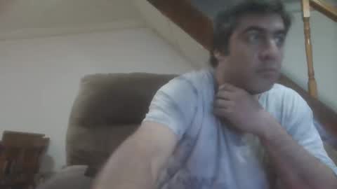 Snapshot of caravibugue chatting on 1, 10, 2025 caravibugue online show from 1, 10, 2025