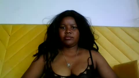 Snapshot of carene25 chatting on 15, 6, 2026 CARENE online show from 15, 6, 2026