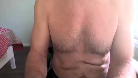 Snapshot of caressluving chatting on 13, 10, 2025 Caressluving online show from 13, 10, 2025