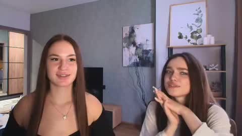 caressyourself online show from 21, 11, 2025