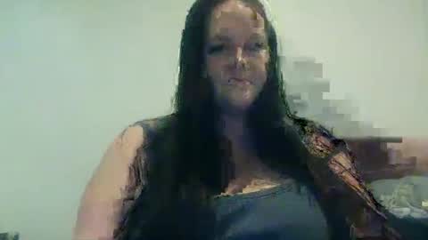 carinabro10 online show from 1, 10, 2025
