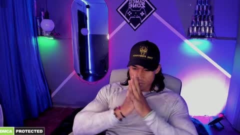 Carl online show from 10, 12, 2024