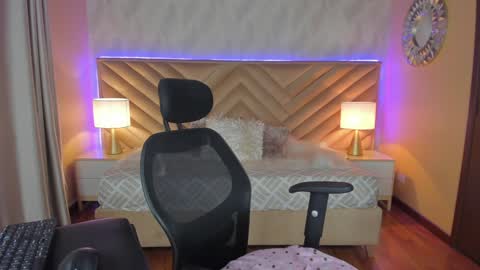 Carla Santini online show from 13, 1, 2025