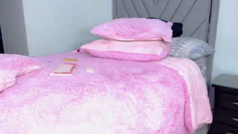 Carla Santini online show from 9, 3, 2025