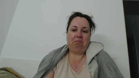 Carlaruth online show from 9, 4, 2026