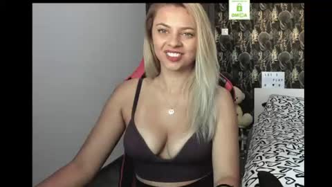 Snapshot of carlastacefun chatting on 25, 6, 2026 CarlaStaceFun online show from 25, 6, 2026
