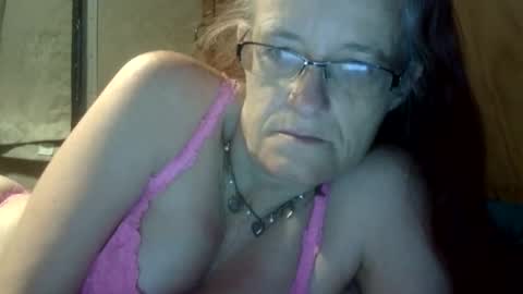Snapshot of carleeswoman08 chatting on 24, 3, 2026 carleeswoman08 online show from 24, 3, 2026