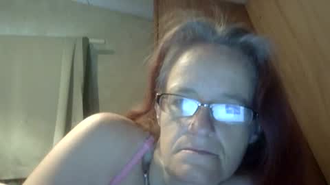 Snapshot of carleeswoman08 chatting on 11, 5, 2026 carleeswoman08 online show from 11, 5, 2026