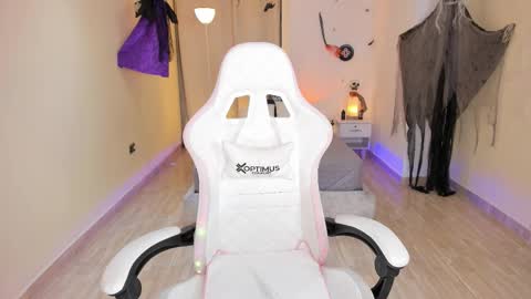 Alejandra online show from 28, 10, 2025