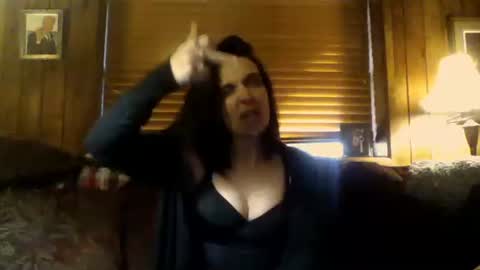 Carley online show from 28, 2, 2025